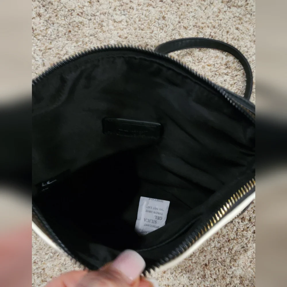 Nicole Miller Black, Tan & Orange Crossbody Bag New - Picture 4 of 5